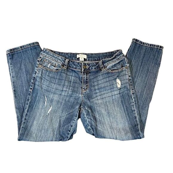 Liz Claiborne Denim - Liz Claiborne Petite Distressed Boyfriend Size 8P